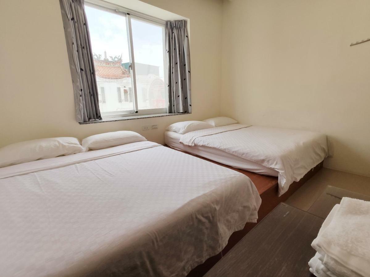 Feng Homestay Zhongpu Exterior photo