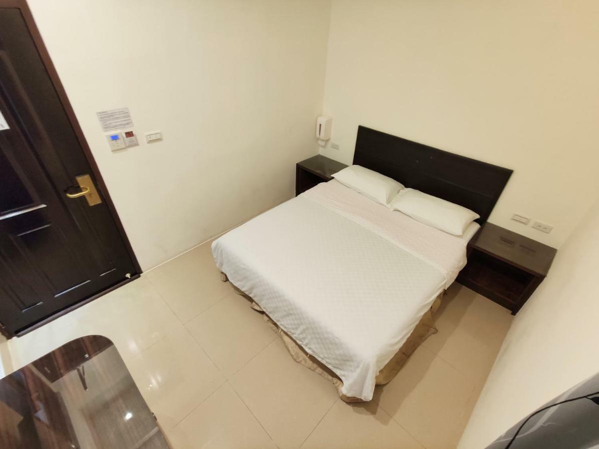 Feng Homestay Zhongpu Exterior photo